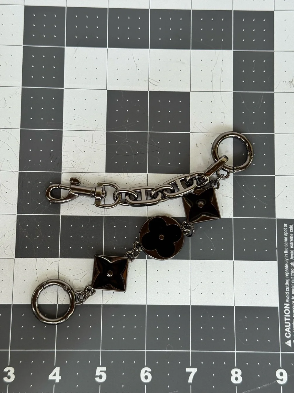 NWOT Gunmetal Quatrefoil Monogram Style Bag Charm Extender 8